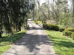 1320 Creek Rd, Lititz, PA 17543