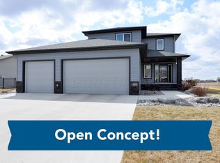 809 48th Ave W, West Fargo, ND 58078