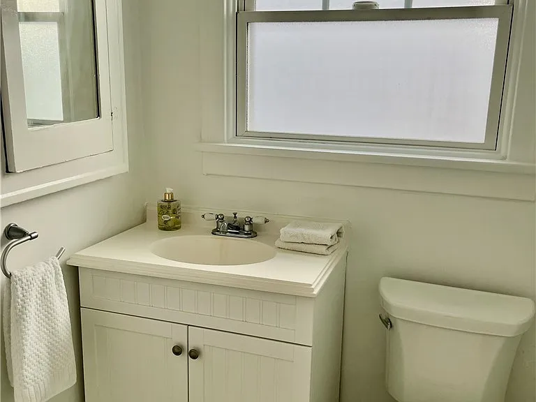 3431 Descanso Dr — Photo 14