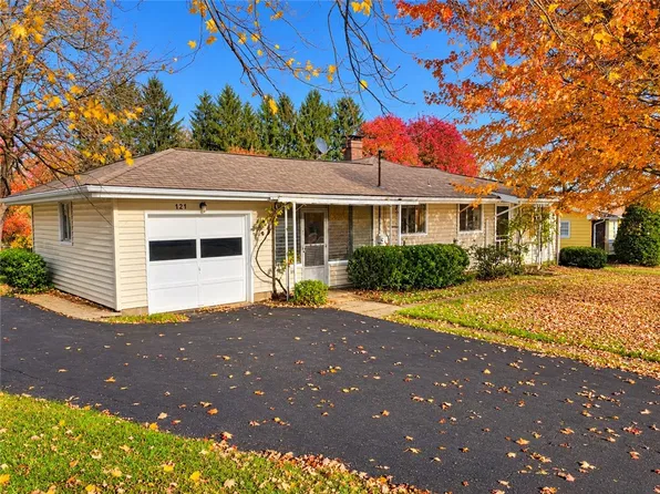 121 Randy Dr, Butler, PA 16002
