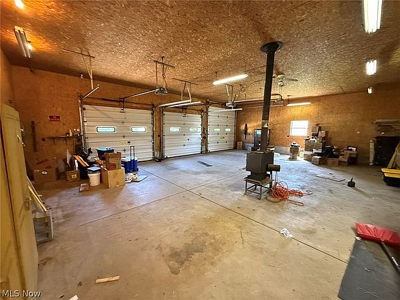 3rd image of 4223 Blacksnake Hill Rd NE