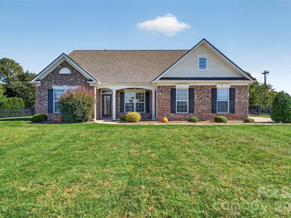 2117 Belle Regal Cir, Rock Hill, SC 29732