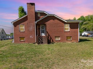 955 E 13th St, Kannapolis, NC 28083