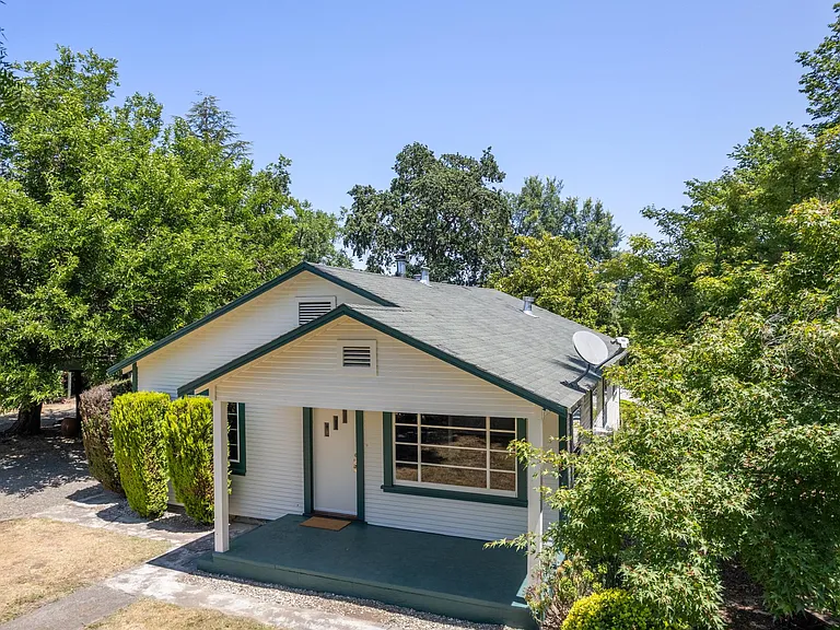 7738 Saint Helena Hwy — Photo 7