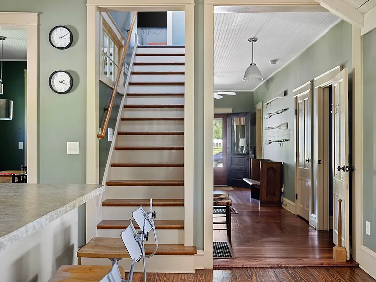 205 N Elm St — Photo 17