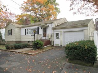 11 Sunset Rd, Lynn, MA 01904