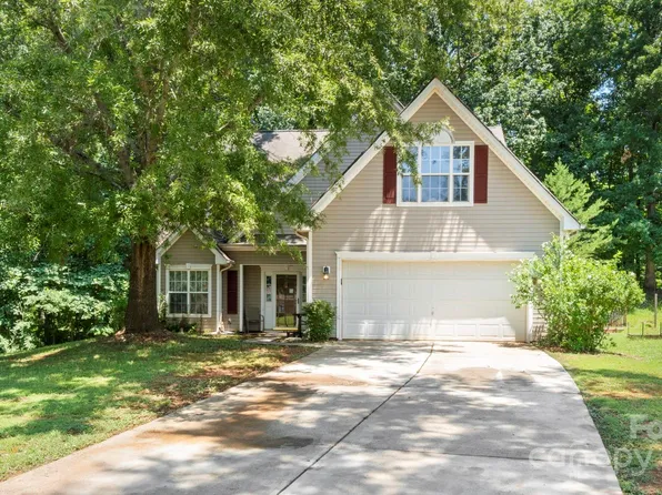 8042 Donet Terrace Dr, Charlotte, NC 28215