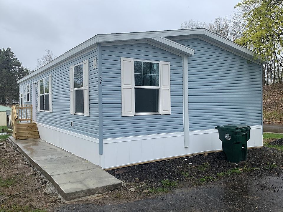 1st image of 47 Bluebird Hill Dr #51