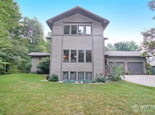 1414 N Lakeshore Dr, Ludington, MI 49431
