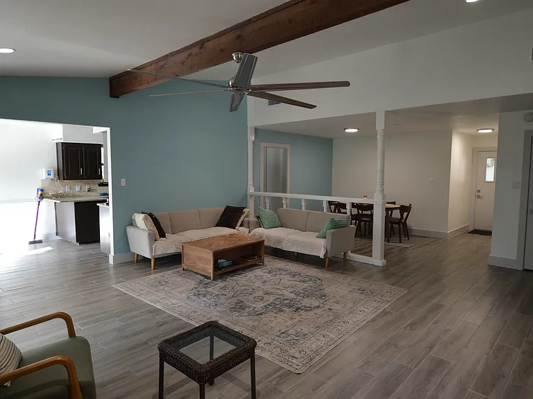 1722 Zimmerman Ln — Photo 7