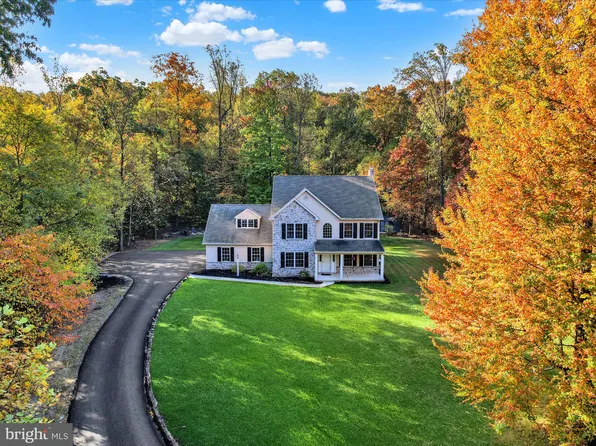 5094 Furnace Rd, York, PA 17406
