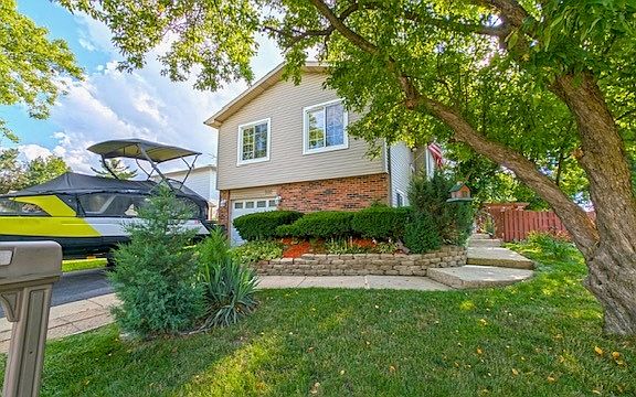 3rd image of 580 Mesa Verde Ct