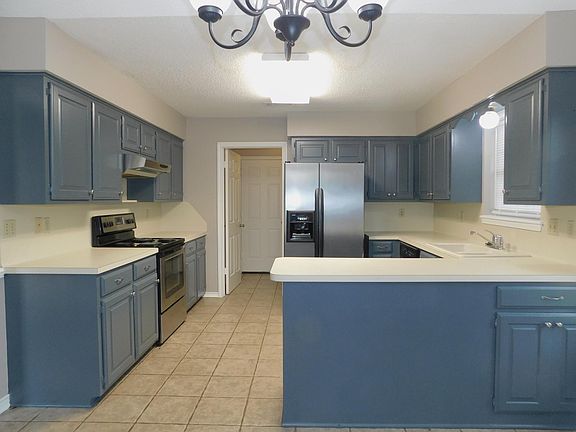 5th image of 606 Quail Ln