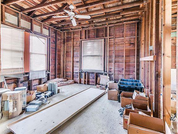 2nd image of 4801 N Peniel Ave