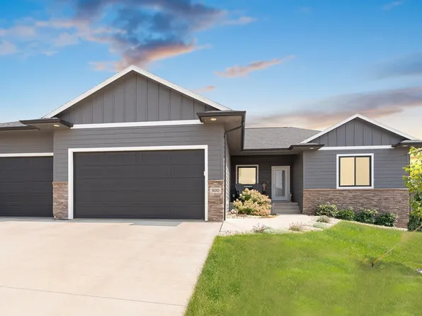 800 N Emerald Dr, Brandon, SD 57005
