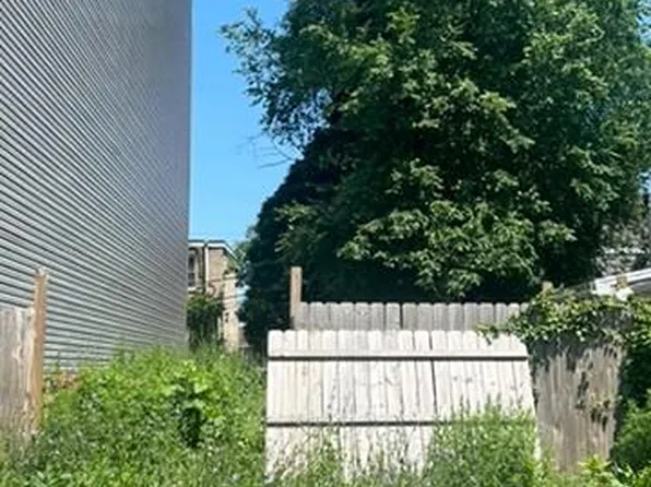 643 N Brooklyn St, Philadelphia, PA 19104