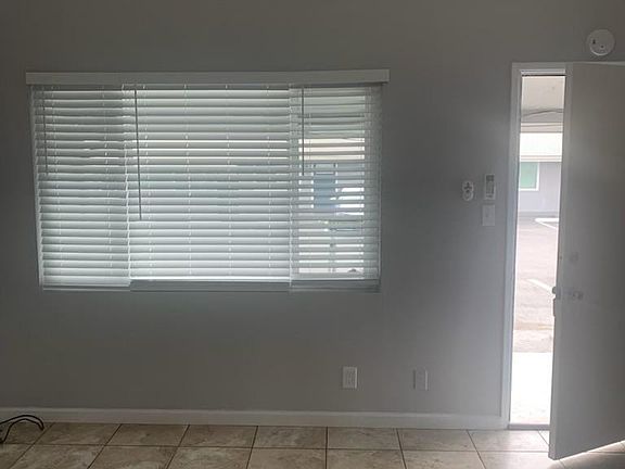 3rd image of 3010 Glendora St #10