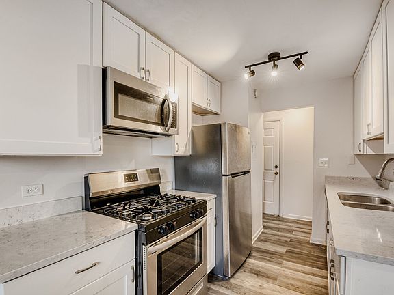 3rd image of 5400 N Sheridan Rd APT 202