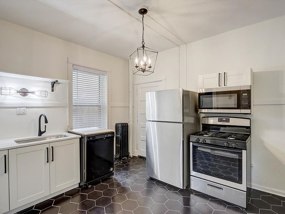 1st image of 2632 N Prospect Ave #10909875