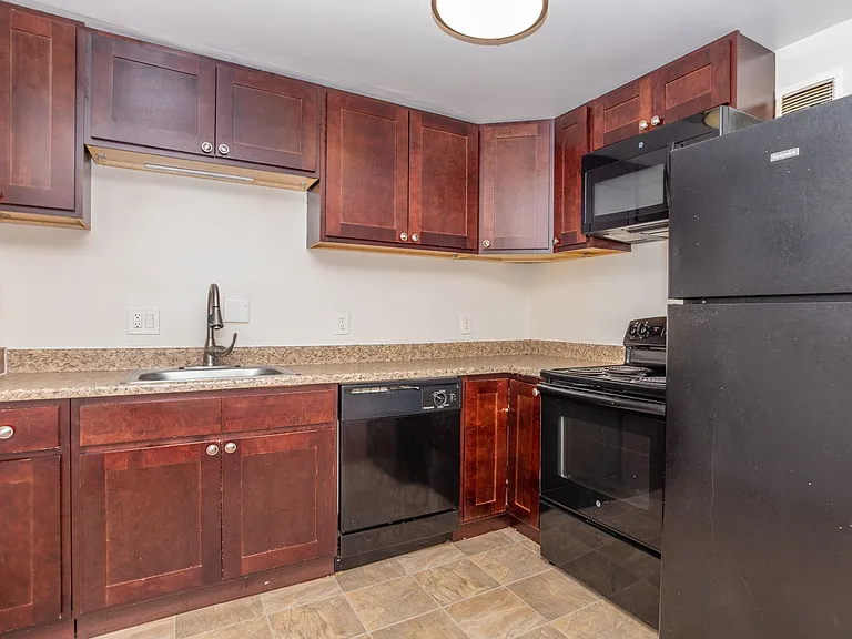 Townhomes at Fairways — Photo 31