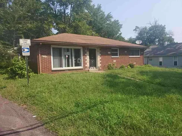 9 N 80th St, Belleville, IL 62223