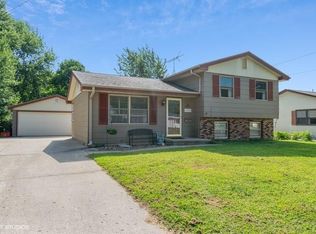 1210 E 14th St S, Newton, IA 50208