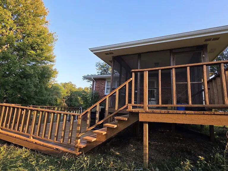 510 Queens Rd — Photo 12