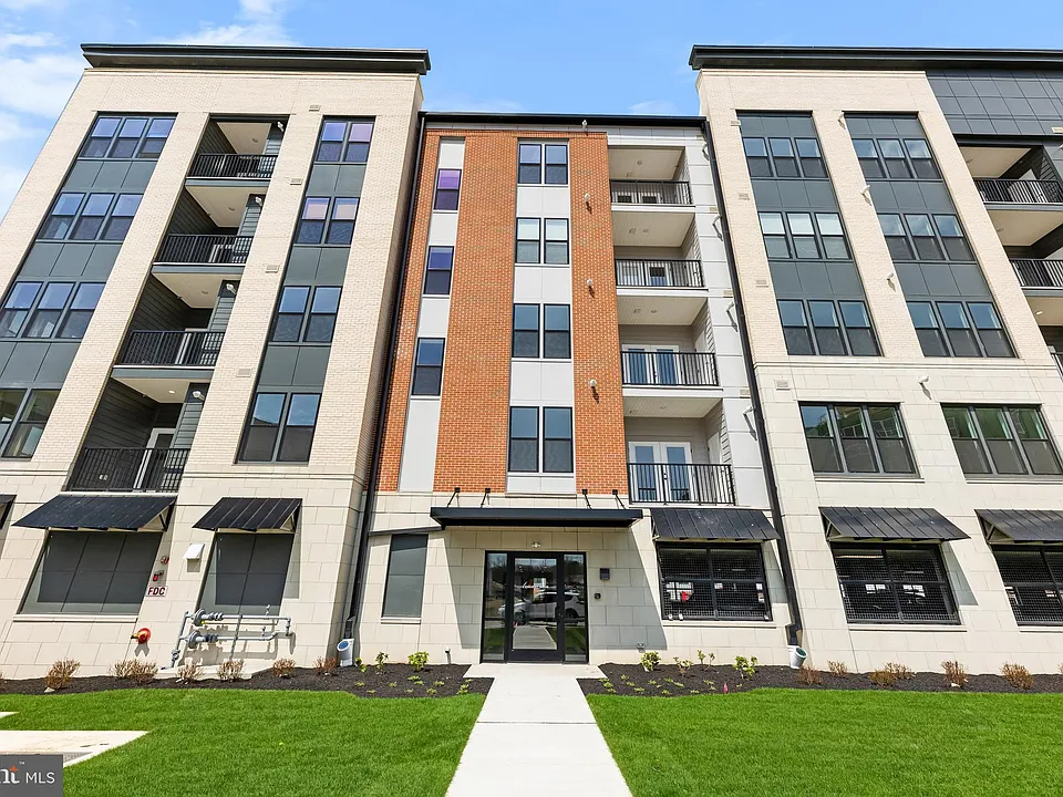 1 Culvert Dr #109