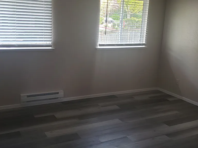 923 E Marine View Dr #A — Photo 7