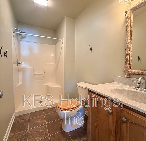 477 Westwood Rd — Photo 7