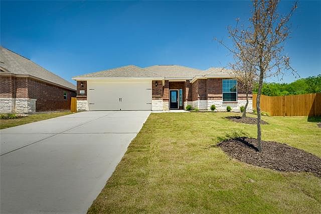 1st image of 453 Lipizzan Ln