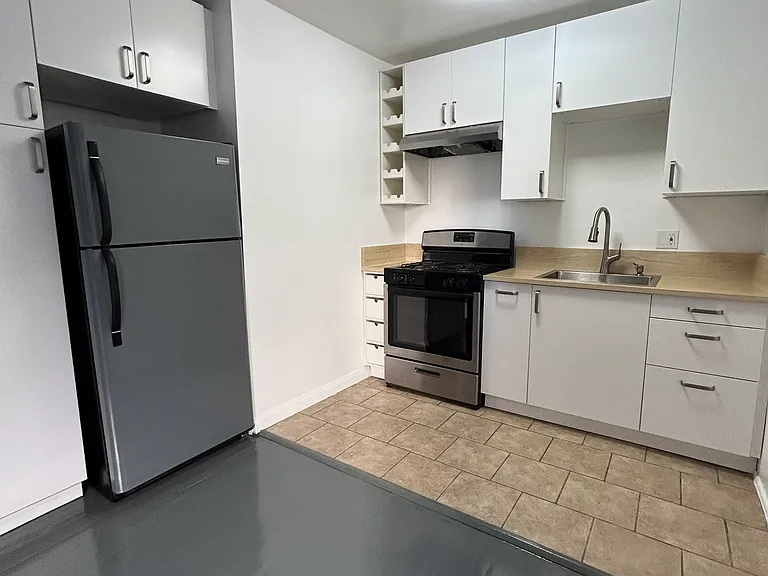 1236 Leighton Ave #1 — Photo 6
