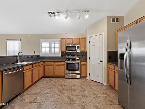 4th image of 10211 E Caballero St