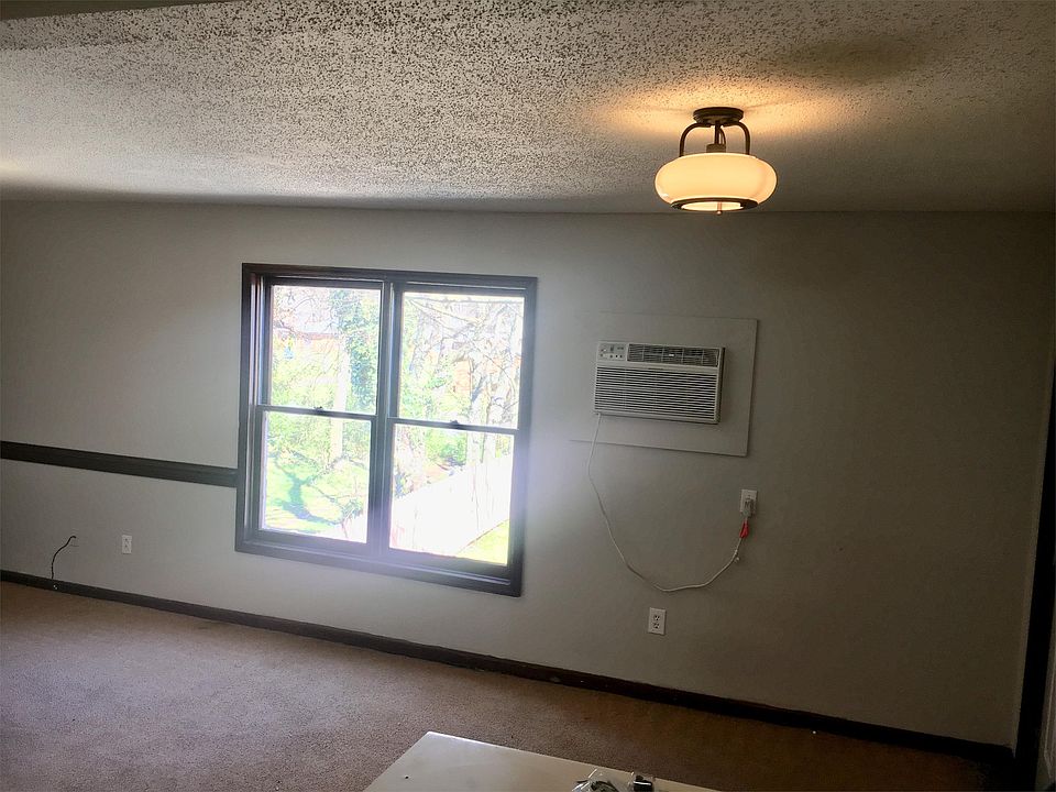 1st image of 800 Hundley Dr NW