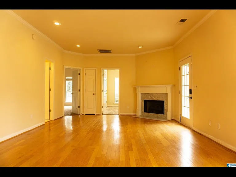 102 Canyon Trl — Photo 7