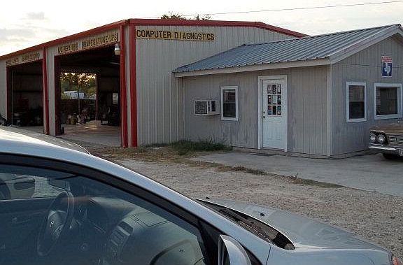 3rd image of 15898 N State Highway 123
