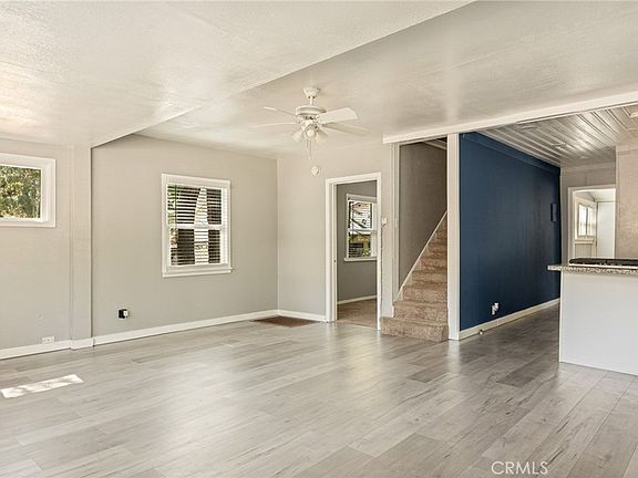 4th image of 23035 Waters Dr