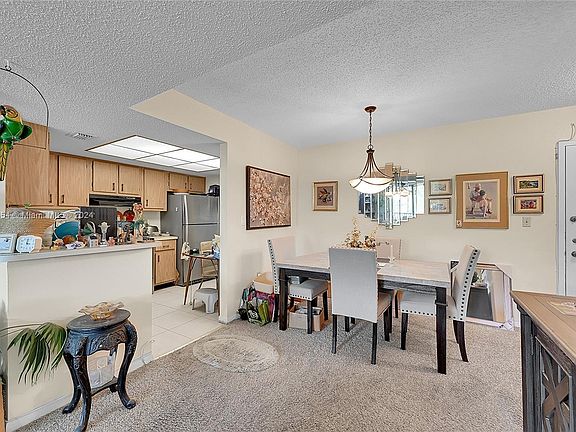 4th image of 5530 NW 44th St APT 414C
