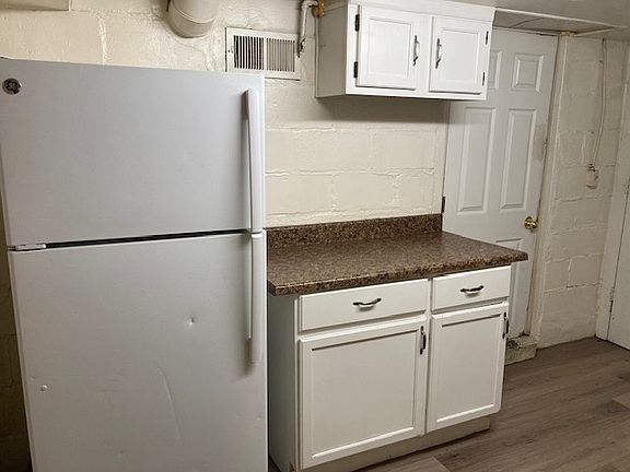 3rd image of 2112 W 4th St