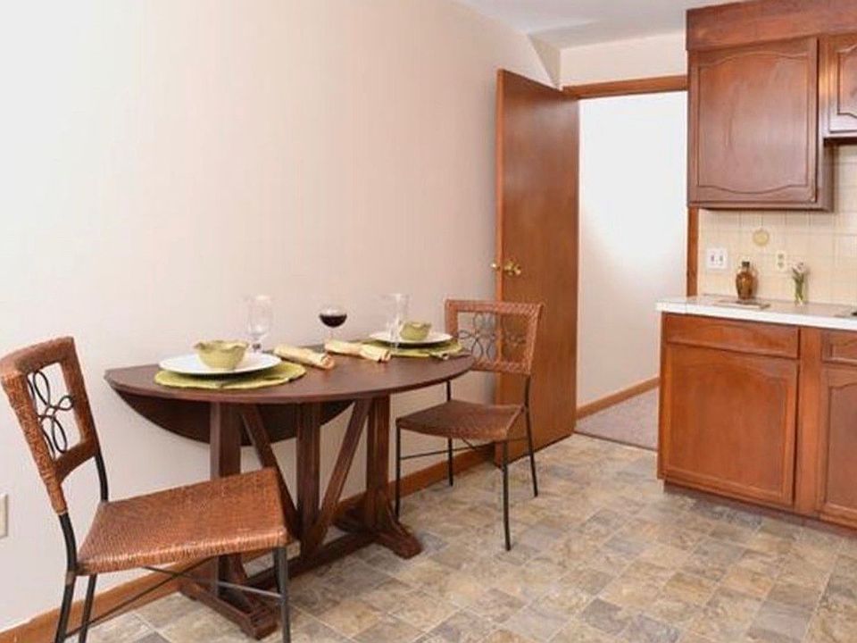 Sunshine Apartments 1139 Thorndike St Palmer MA Zillow