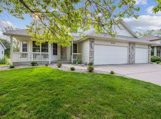 8932 Vickors Xing, Minneapolis, MN 55443