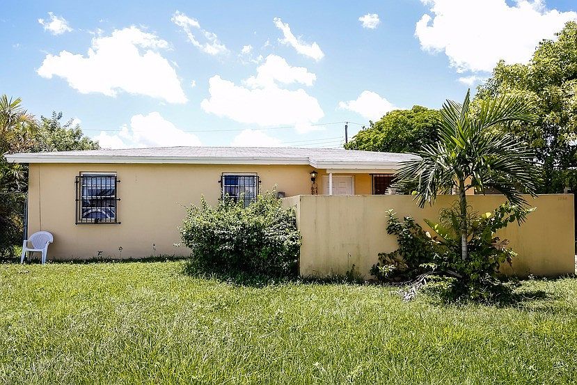 2nd image of 11050 SW 52nd Dr
