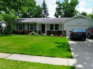 2244 Croydon Rd, Twinsburg, OH 44087