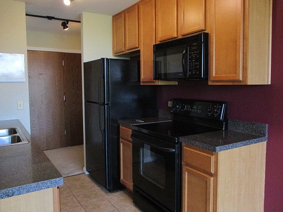 5th image of 5950 Oakwood Dr APT 5H