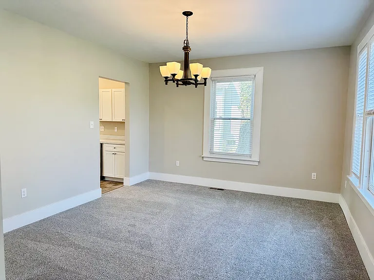 2829 E Main St — Photo 9