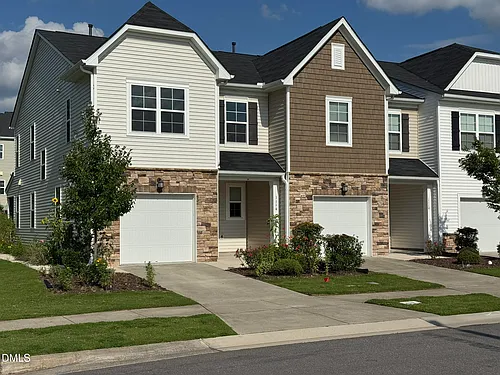 1114 Gemma Dr Photo 1