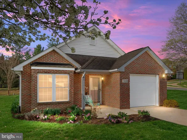 1858 Kershaw Ln, Winchester, VA 22601