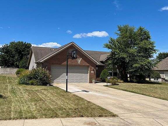 2nd image of 170 Kingfisher Ct