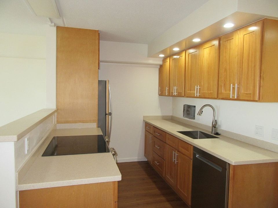 1st image of 2333 Kapiolani Blvd APT 2816