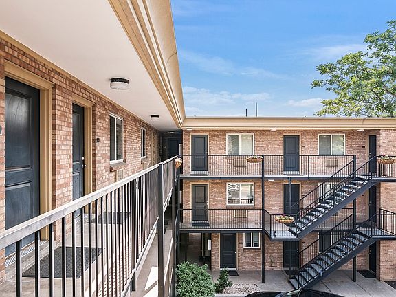 4th image of 150 S Clarkson St APT 303